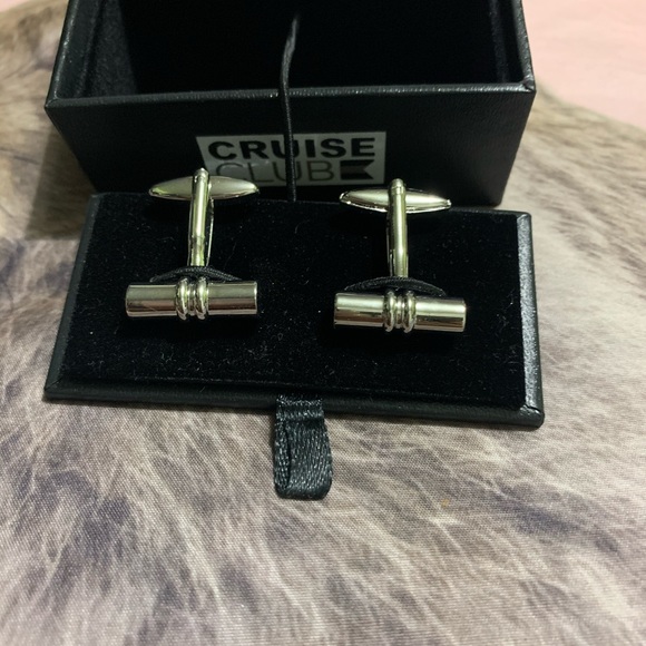 New cruise club cuffs - Picture 3 of 4